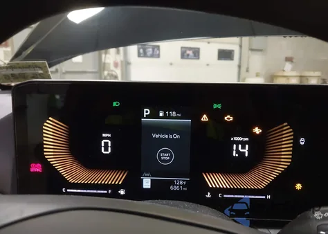 2025 Kia K4 Lxs из США, поврежденный, VIN 3KPFT4DEXSE047481